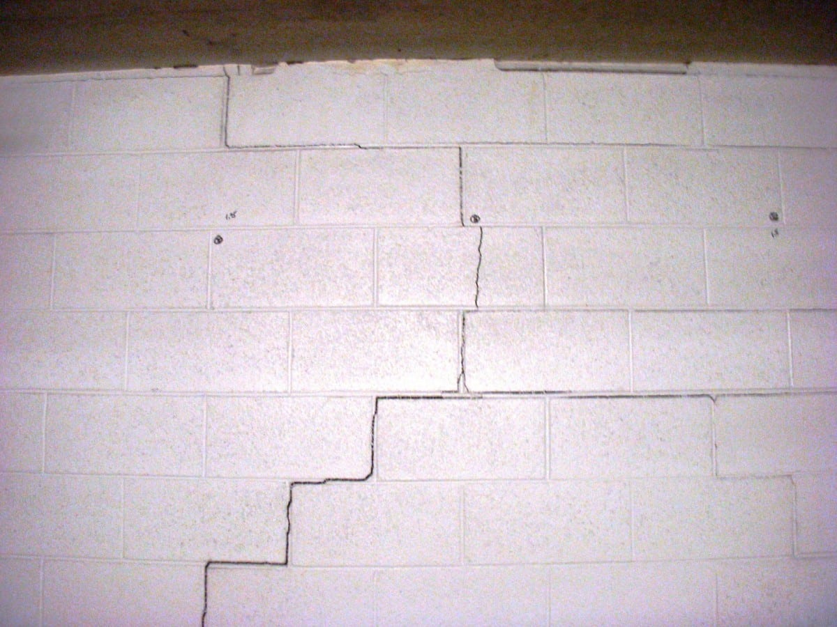 bowing-basement-walls-beltsville-md-aquaguard-waterproofing-3
